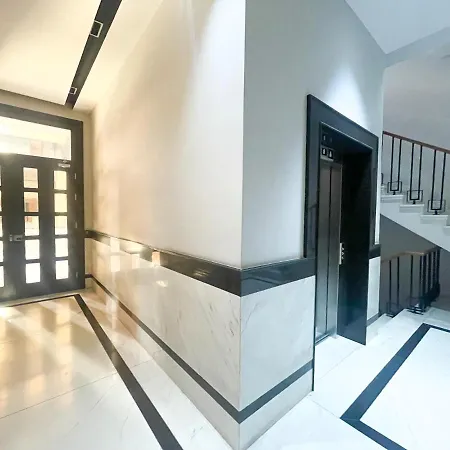 Superior 2br In A דירה *